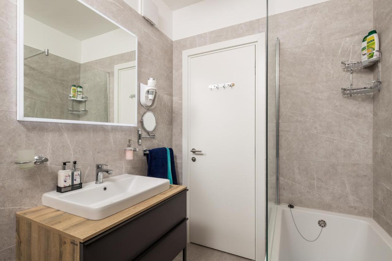 Apartman Flos Maris Rijeka Exteriör bild