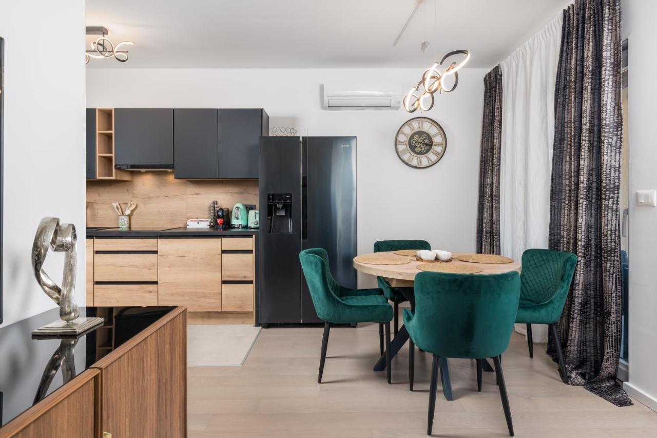 Apartman Flos Maris Rijeka Exteriör bild